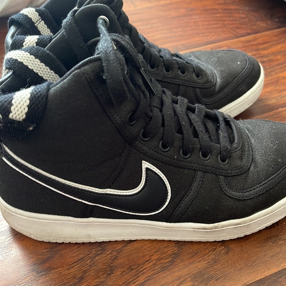 Nike ♥️ - Picture 4 of 4